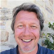 50 jähriger Deutschlehrer mit Universitätsabschluss bietet Privatunterricht für Einwanderer live und online in Paderborn an.